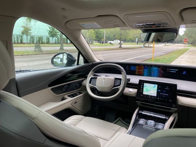 2025 Lincoln Nautilus Premiere AWD - 22928414 - 24