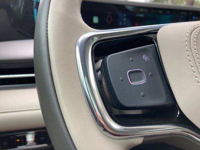 2025 Lincoln Nautilus Premiere AWD - 22928414 - 27