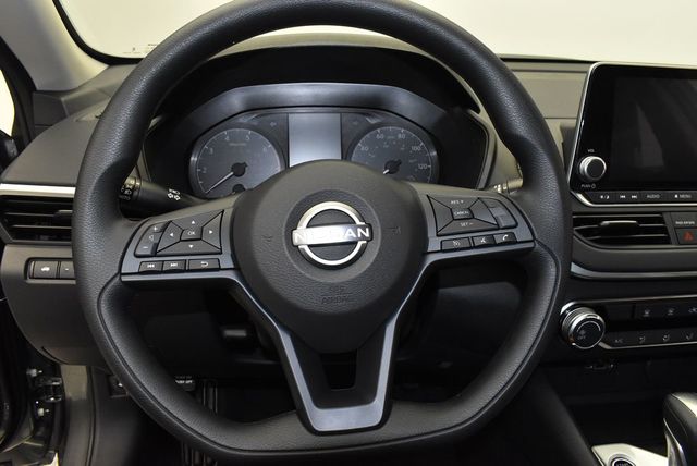 2025 Nissan Altima S FWD - 22936807 - 15