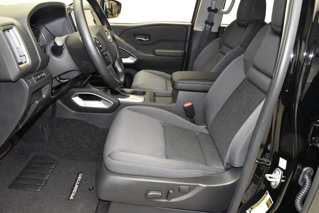 2025 Nissan Frontier Crew Cab 4x4 SV - 22936798 - 11