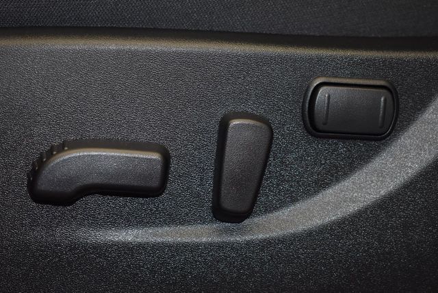 2025 Nissan Frontier Crew Cab 4x4 SV - 22936798 - 13
