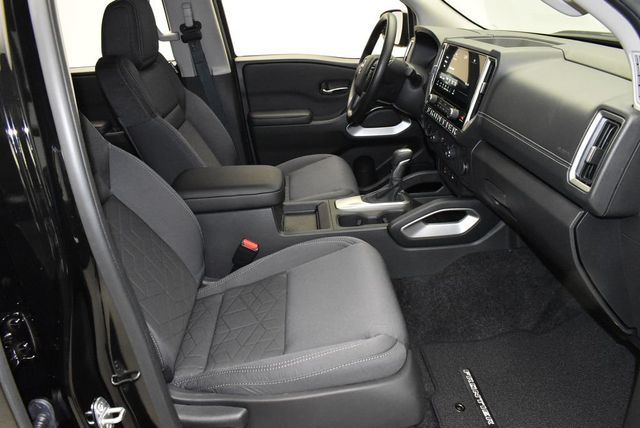 2025 Nissan Frontier Crew Cab 4x4 SV - 22936798 - 28