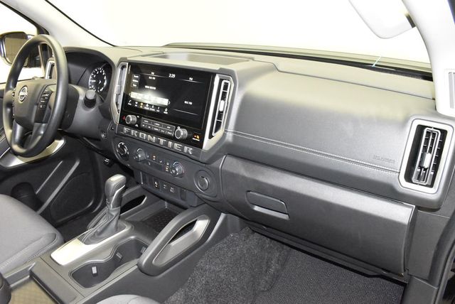 2025 Nissan Frontier Crew Cab 4x4 SV - 22936798 - 30