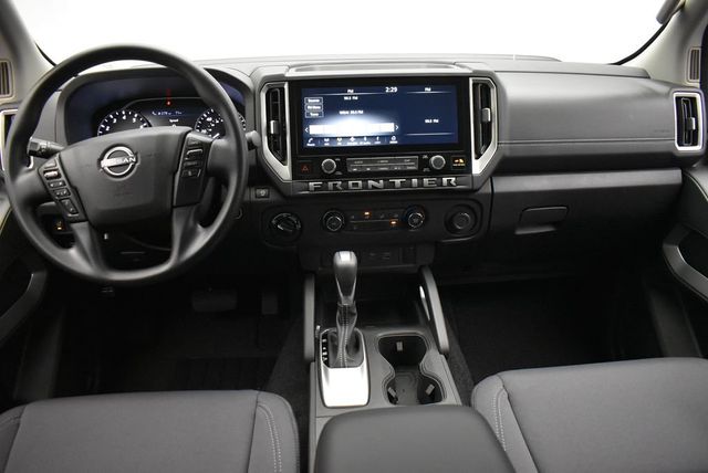 2025 Nissan Frontier Crew Cab 4x4 SV - 22936798 - 31