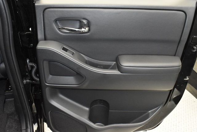 2025 Nissan Frontier Crew Cab 4x4 SV - 22936798 - 33