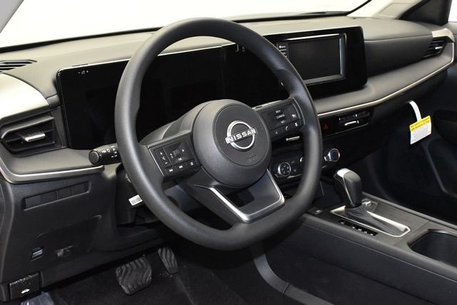 2025 Nissan Kicks S AWD - 22936804 - 14