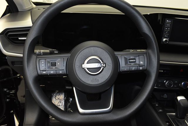 2025 Nissan Kicks S AWD - 22936804 - 15