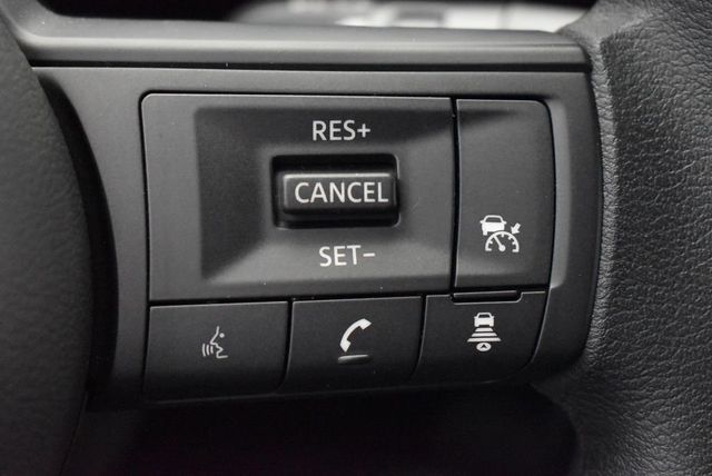 2025 Nissan Kicks S AWD - 22936804 - 17