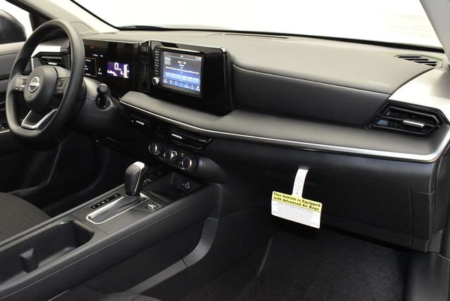 2025 Nissan Kicks S AWD - 22936804 - 26