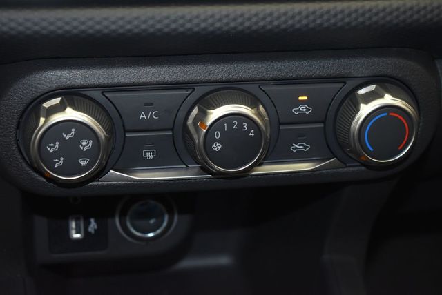 2025 Nissan Kicks Play S FWD - 22937961 - 20