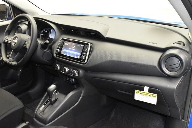 2025 Nissan Kicks Play S FWD - 22937961 - 25