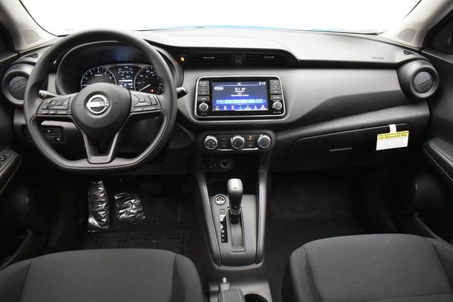 2025 Nissan Kicks Play S FWD - 22937961 - 26