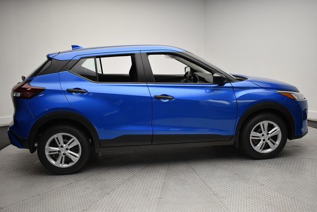 2025 Nissan Kicks Play S FWD - 22937961 - 3