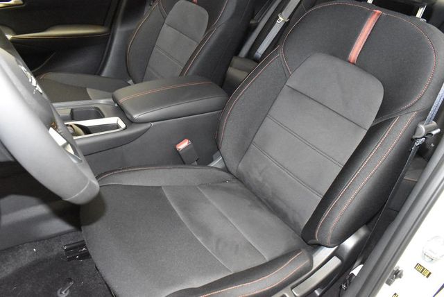 2025 Nissan Sentra SR CVT - 22936809 - 13