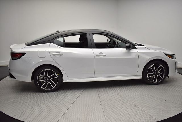 2025 Nissan Sentra SR CVT - 22936809 - 3