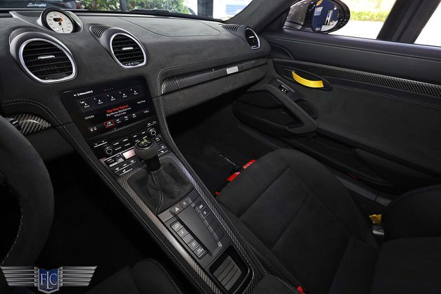 2025 Porsche 718 Cayman GT4 RS Coupe - 22896205 - 27