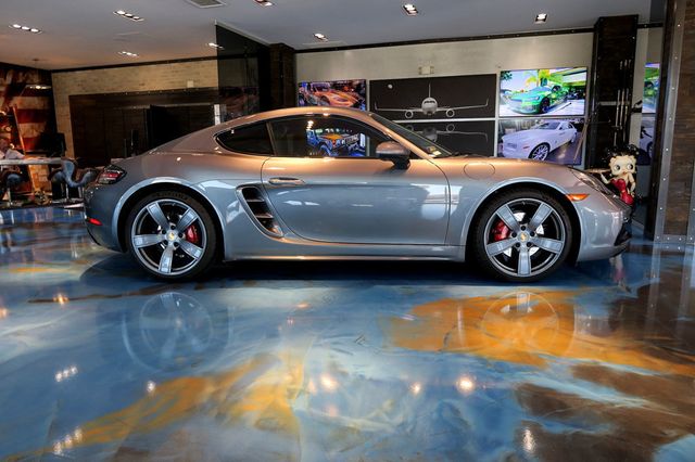 2025 Porsche 718 Cayman S Coupe - 22909188 - 9