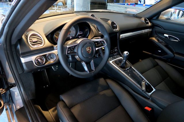 2025 Porsche 718 Cayman S Coupe - 22909188 - 16