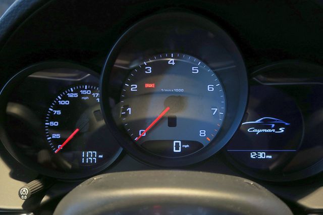 2025 Porsche 718 Cayman S Coupe - 22909188 - 19