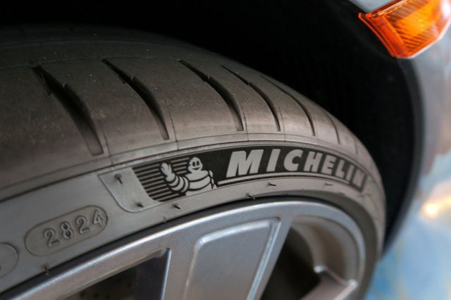 2025 Porsche 718 Cayman S Coupe - 22909188 - 41