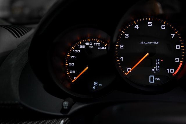 2025 Porsche 718 Spyder RS Roadster - 22937057 - 10