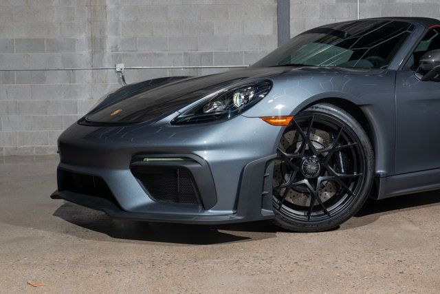 2025 Porsche 718 Spyder RS Roadster - 22937057 - 30