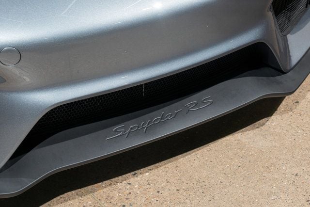 2025 Porsche 718 Spyder RS Roadster - 22937057 - 32