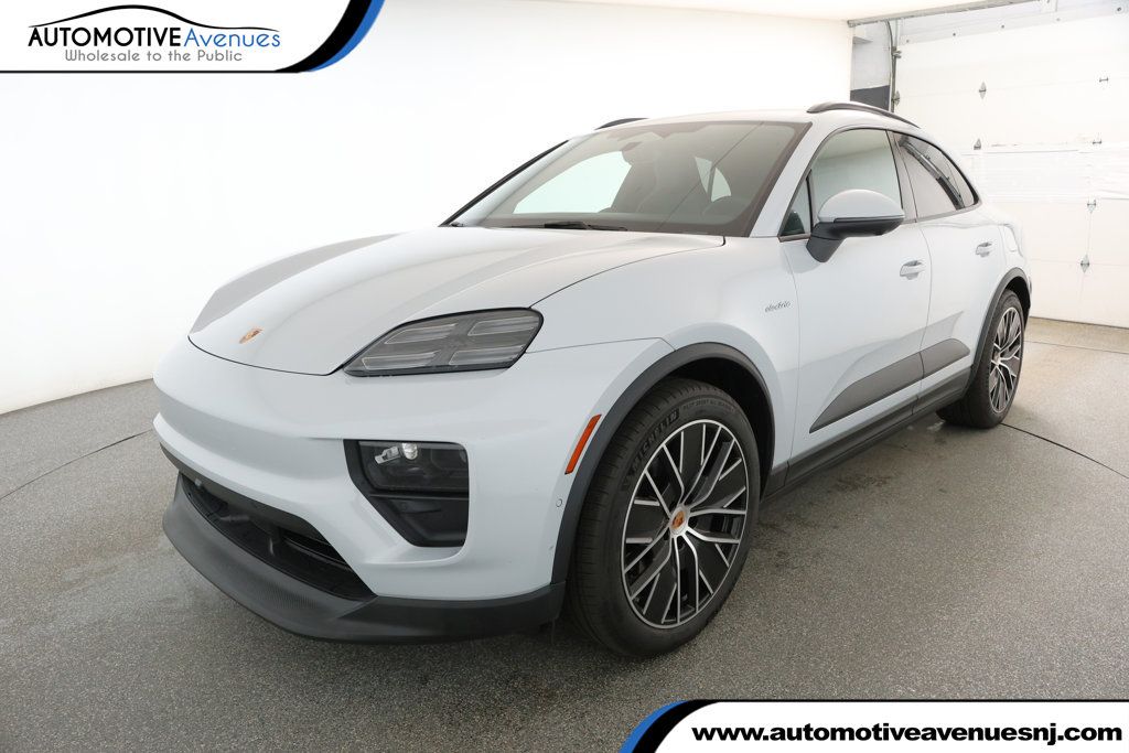 2025 Porsche Macan Electric with Premium Package, 21'' Wheels & Passenger Display - 22918398 | Video 1