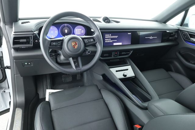 2025 Porsche Macan Electric with Premium Package, 21'' Wheels & Passenger Display - 22918398 - 10