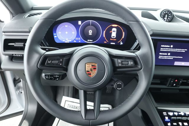 2025 Porsche Macan Electric with Premium Package, 21'' Wheels & Passenger Display - 22918398 - 11