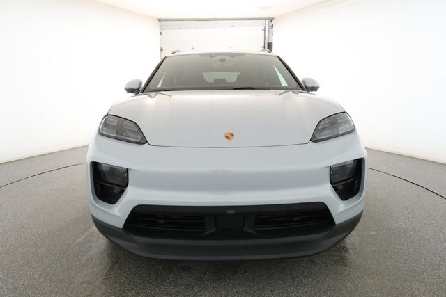 2025 Porsche Macan Electric with Premium Package, 21'' Wheels & Passenger Display - 22918398 - 1