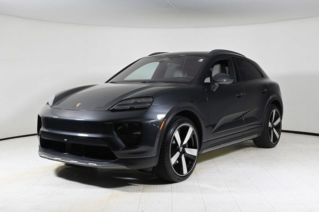 2025 Porsche Macan Electric 4S - 22923907 - 0
