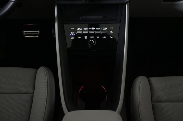 2025 Porsche Macan Electric 4S - 22923907 - 15