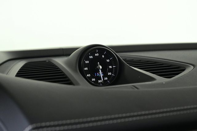 2025 Porsche Macan Electric 4S - 22923907 - 19