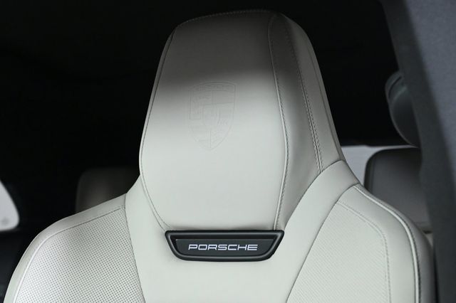 2025 Porsche Macan Electric 4S - 22923907 - 22
