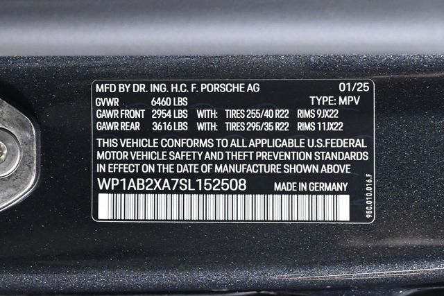 2025 Porsche Macan Electric 4S - 22923907 - 28