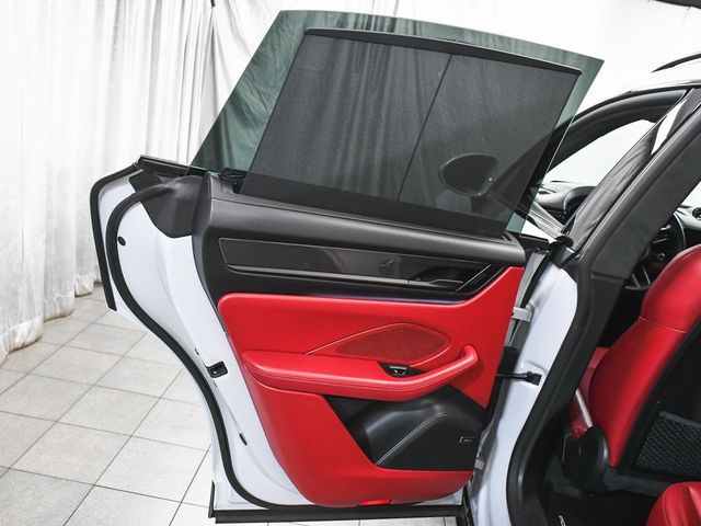 2025 Porsche Macan Electric Turbo - 22937763 - 12