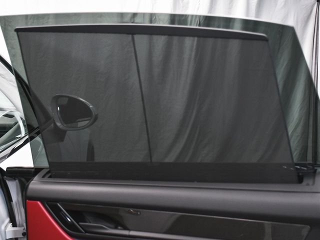 2025 Porsche Macan Electric Turbo - 22937763 - 15