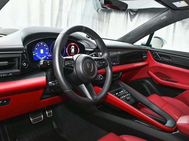 2025 Porsche Macan Electric Turbo - 22937763 - 23