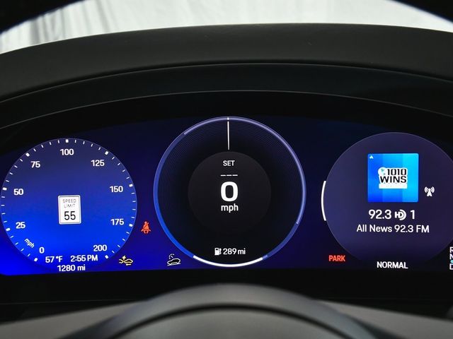 2025 Porsche Macan Electric Turbo - 22937763 - 36