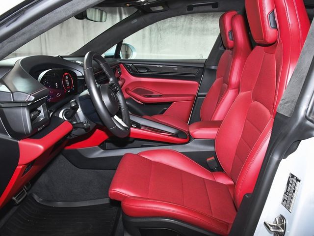 2025 Porsche Macan Electric Turbo - 22937763 - 45