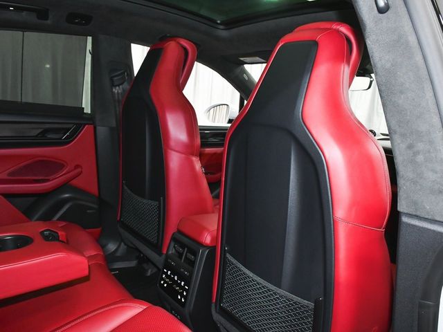 2025 Porsche Macan Electric Turbo - 22937763 - 53