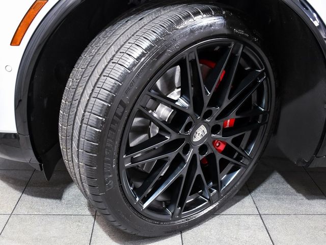 2025 Porsche Macan Electric Turbo - 22937763 - 6