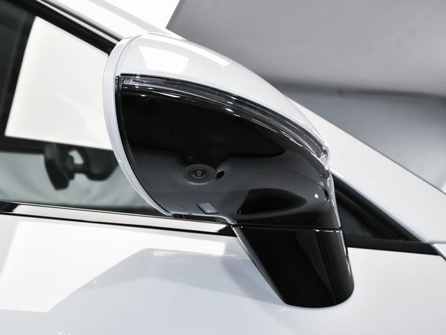 2025 Porsche Macan Electric Turbo - 22937763 - 72