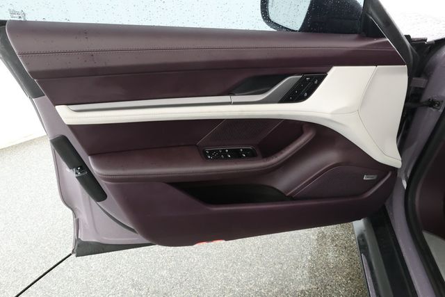 2025 Porsche Taycan 4S AWD with Premium Package, PBP, Two-Tone Leather & 21'' Wheels - 22930932 - 8