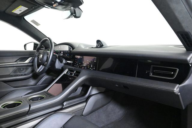 2025 Porsche Taycan Turbo S - 22915840 - 17