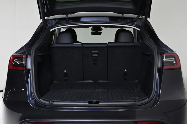 2025 Tesla Model Y Long Range - 22933978 - 19