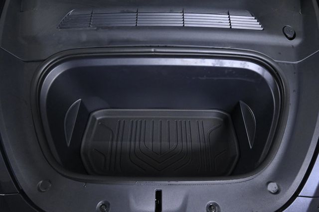 2025 Tesla Model Y Long Range - 22933978 - 20