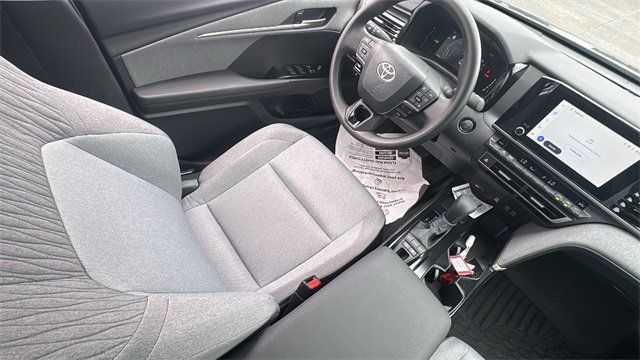 2025 Toyota Camry LE - 22895240 - 13