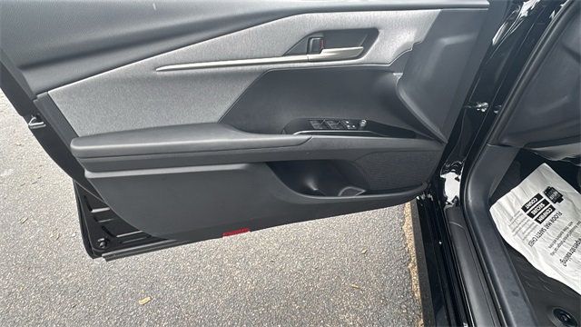 2025 Toyota Camry LE - 22895240 - 14